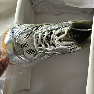 Bottega Veneta Men's Sneakers in Green and Silver